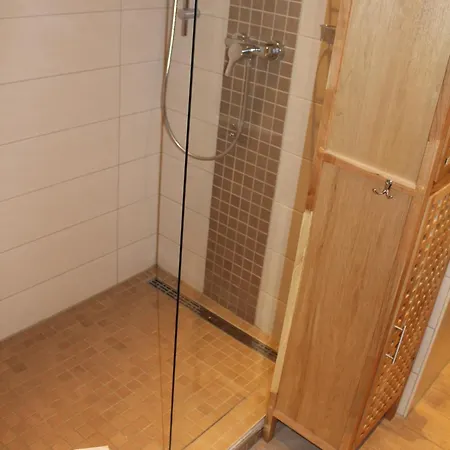 Haus Ruegen Auf بوركم